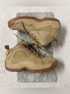 Fila Grant Hill Runners Size 7 Tan Leather